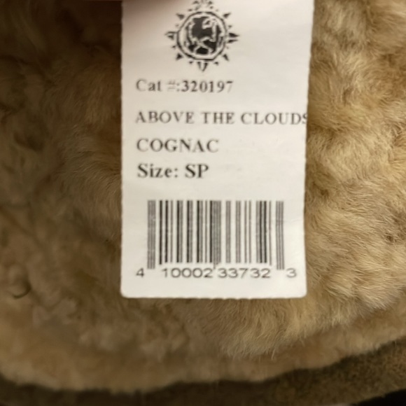 Genuine shearling coat in petite small - Picture 11 of 12
